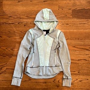 Ivivva (lululemon line for kids) zip up jacket size 2